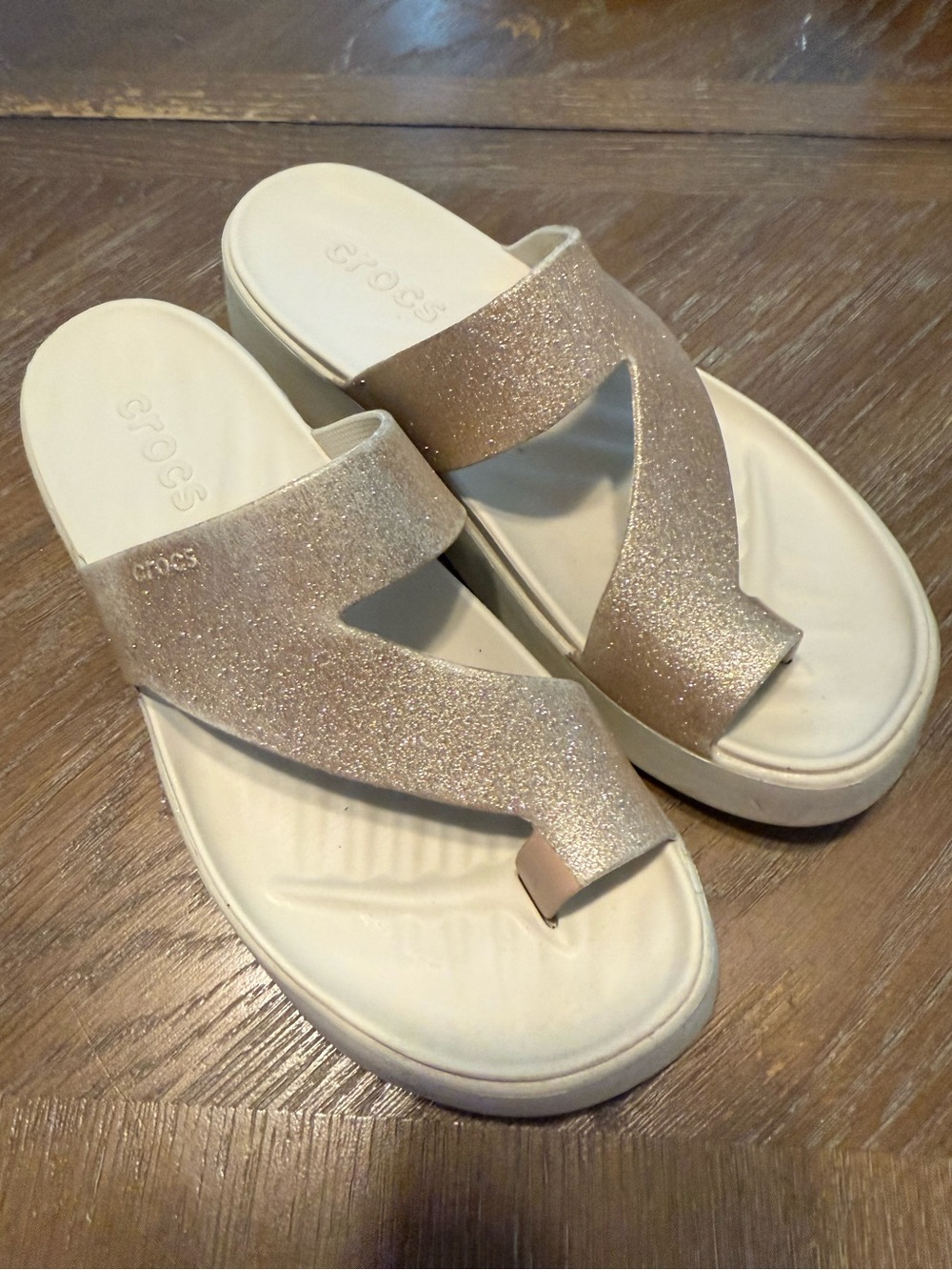 CROCS Women’s Glitter Slide Sandals in Gold/ Cream